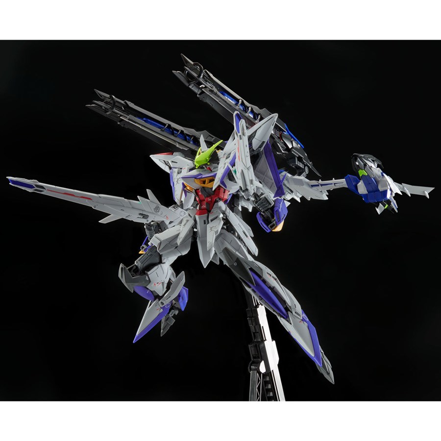 新規造形の新型ストライカーパックを装備！「MG エクリプスガンダム