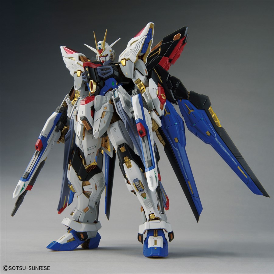 ガンプラ史上最高峰の“金属表現”を実現！「MGEX 1/100 ストライク