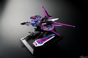 中国にて「MG エクリプスガンダム＋マニューバストライカー［サイバラ