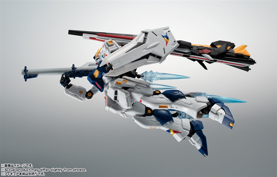 大迫力のソードモードも再現可能！「ROBOT魂 RX-93ff νガンダム