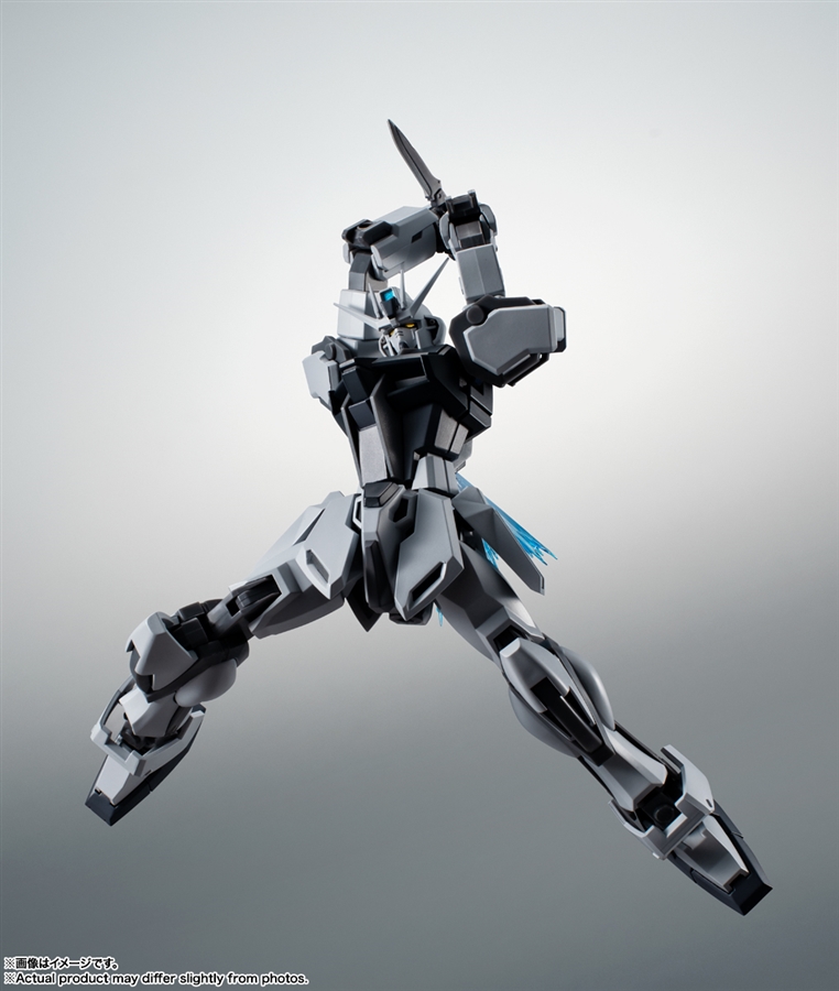 ケーブルやカタパルトパーツが付属！「ROBOT魂 ストライクガンダム
