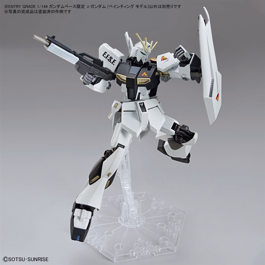 The RG MSN-04FF Sazabi & EG νGundam [Painting Model] Go on Sale at