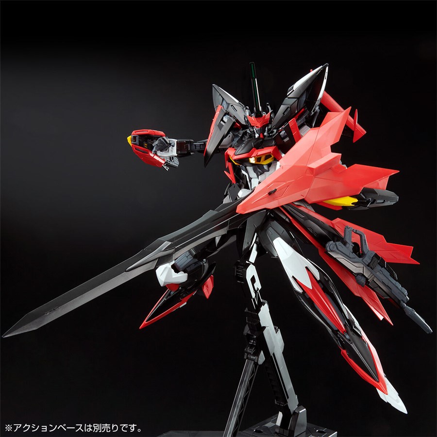 特徴的な頭部形状・武装は新規造形で立体化！「MG エクリプスガンダム2