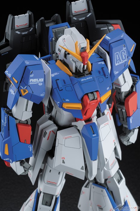 巻頭特集は「続・MG ゼータガンダム Ver.Ka 完全読本」！「月刊モデル