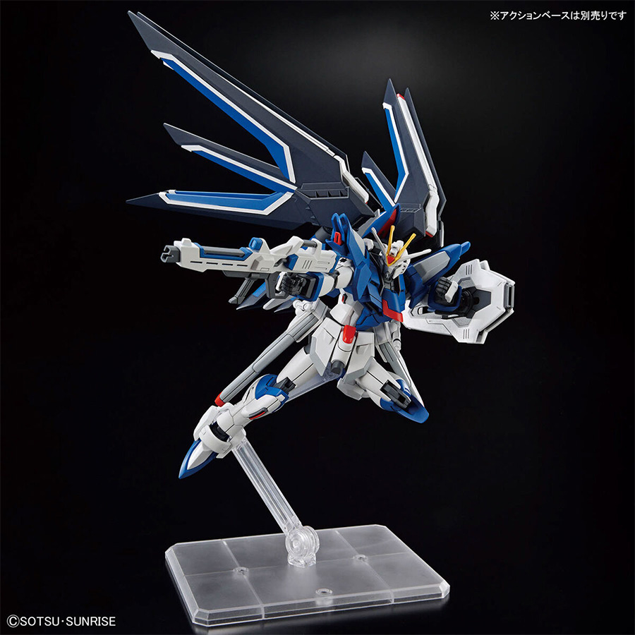 ライジングフリーダムガンダムはHG＆SDEX、イモータルジャスティスはHG