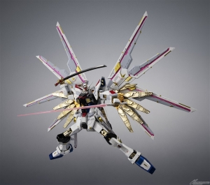 ガンプラ「HG マイティーストライクフリーダムガンダム」ほか、超合金