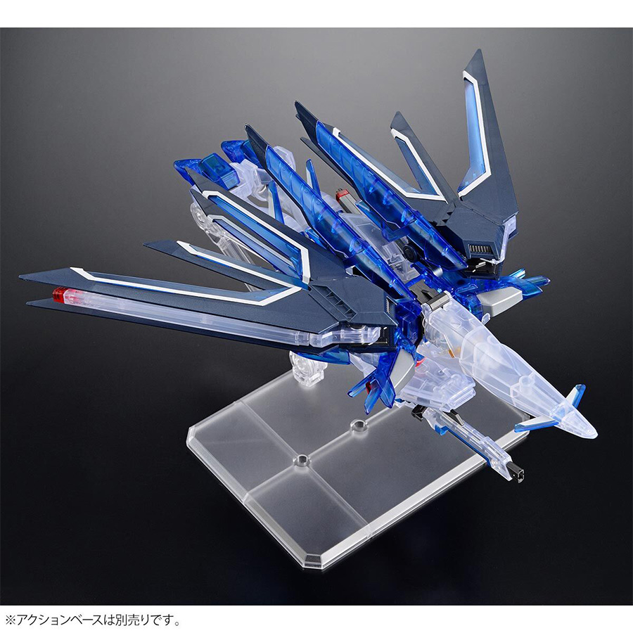 HG ライジングフリーダムガンダム［クリアカラー］」＆「HG