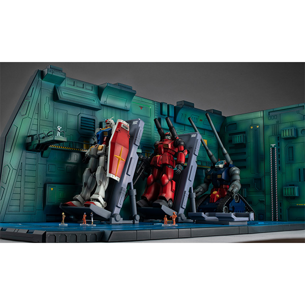 HG ガンダムベース限定 ホワイトベース カタパルトデッキ HGシリーズと同スケールの彩色済キャラクターモデルが7点付属！「RMS