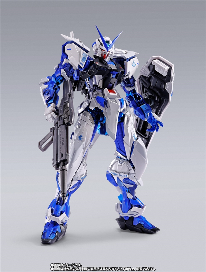 L BUILD ガンダムアストレイブルーフレーム（フル・ウェポン装備） これが“最新”の「METAL BUILD ガンダムアストレイブルーフレーム