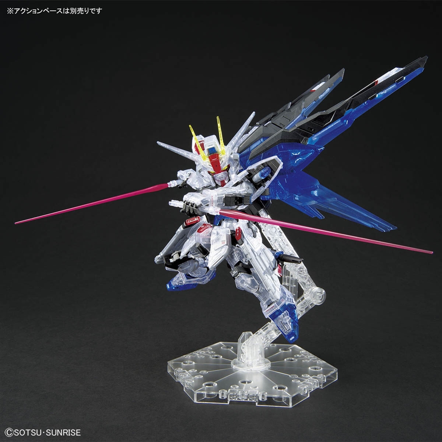 限定ガンプラ「MGSD フリーダムガンダム［クリアカラー］」「HG デルタ