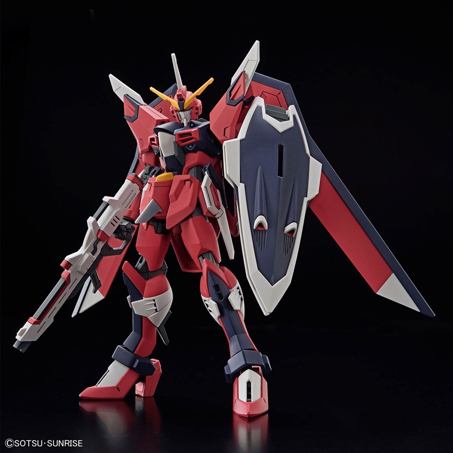 RG ストライクフリーダムガンダム［チタニウムフィニッシュ］」ほか