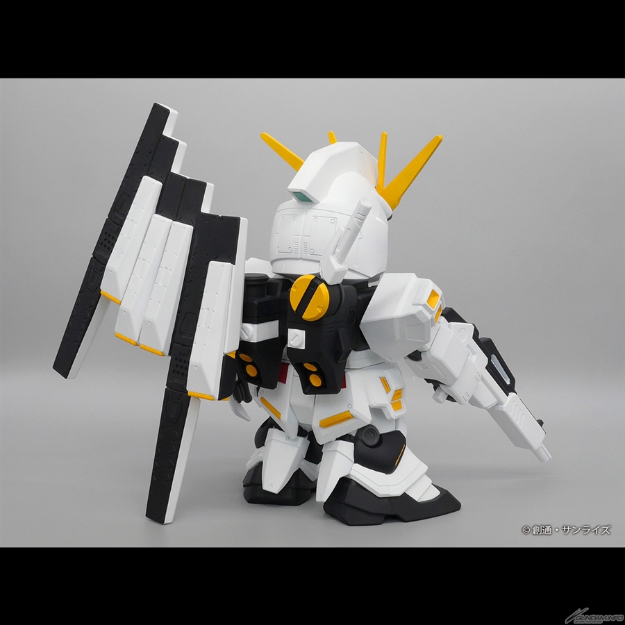 ジャンボソフビフィギュアSD νガンダム」本日より予約開始！巨大な