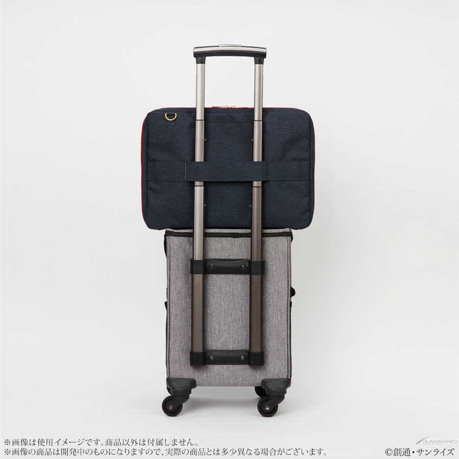 機動戦士ガンダム シャア専用PCケース」＆「ガジェットケース（全2種
