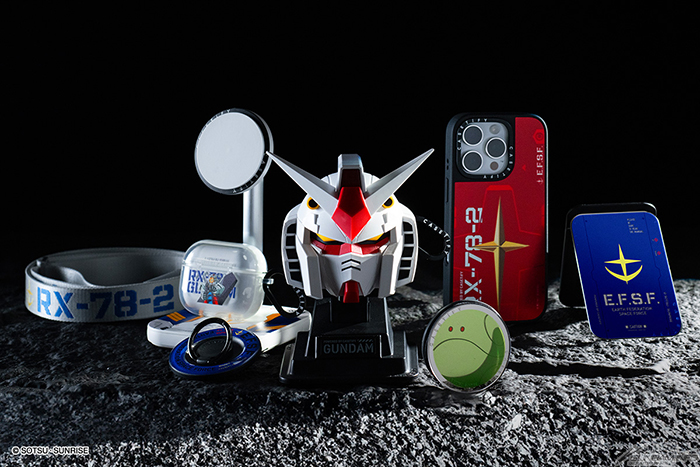 ガンダム＆シャア専用ザクIIがモチーフのスマホケースやテック