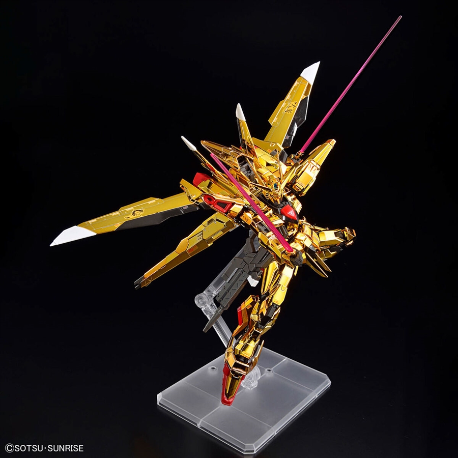 The RG Akatsuki Gundam Oowashi Unit and BB Senshi C.E.73