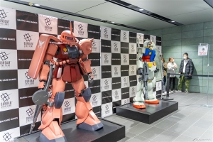 レアカード獲得で会場中から歓声も！大盛況の「ガンダムカードゲームβ