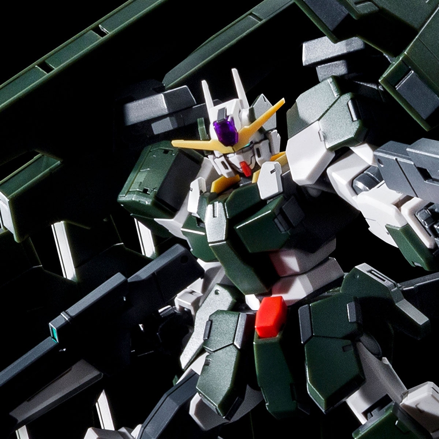 HG ガンダムサバーニャ（最終決戦仕様）」＆「HG ガンダムハルート