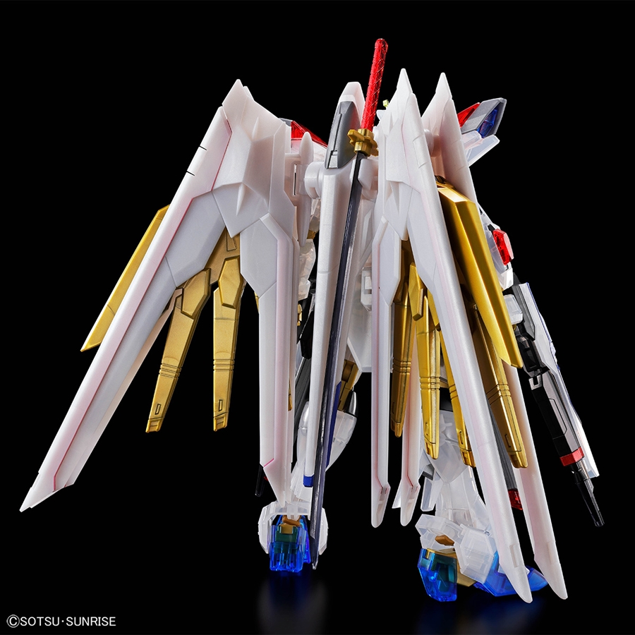 HG マイティーストライクフリーダムガンダム［クリアカラー］」が