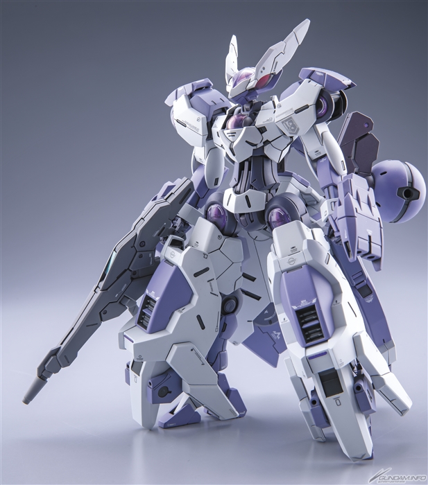 Testing the Potential of Aqueous Hobby Color with HGUC Zaku II